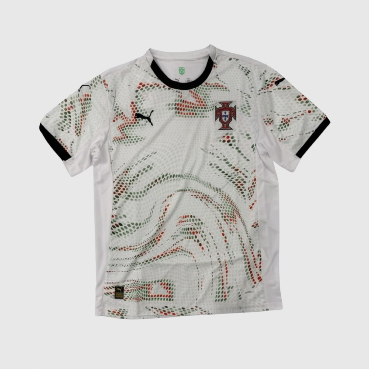 PUMA PORTUGAL WHITE FOOTBALL JERSEY XL / Pre-Owned